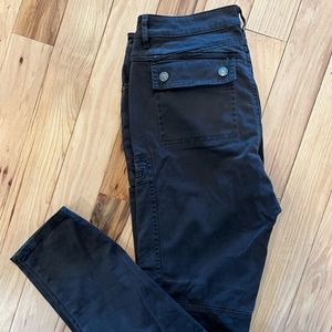 Prana size 8, slim fit, soft grey/black jean